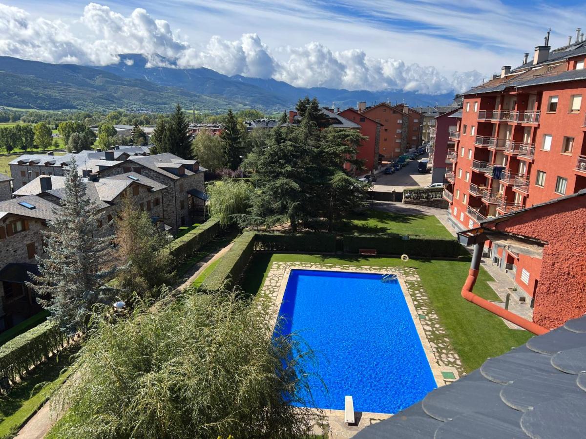 Piso Puigcerda Vistas Y Piscina Apartamento Exterior foto